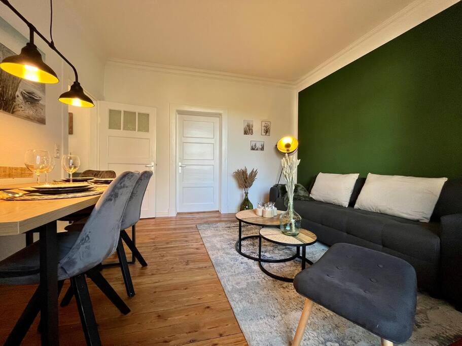 Apartment Meeresbrise Mit Balkon 후줌 외부 사진